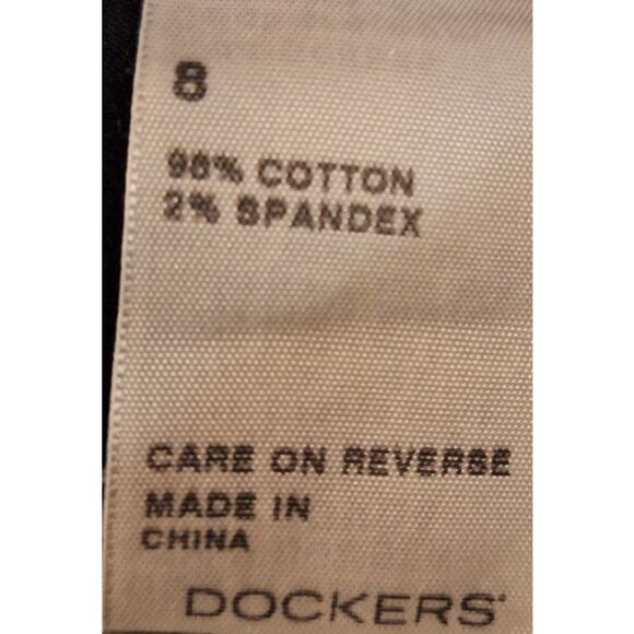 Dockers' Women 8 Black Cotton "Curvy" Mid Rise Stretch Uniform Chino Shorts - Picture 4 of 5